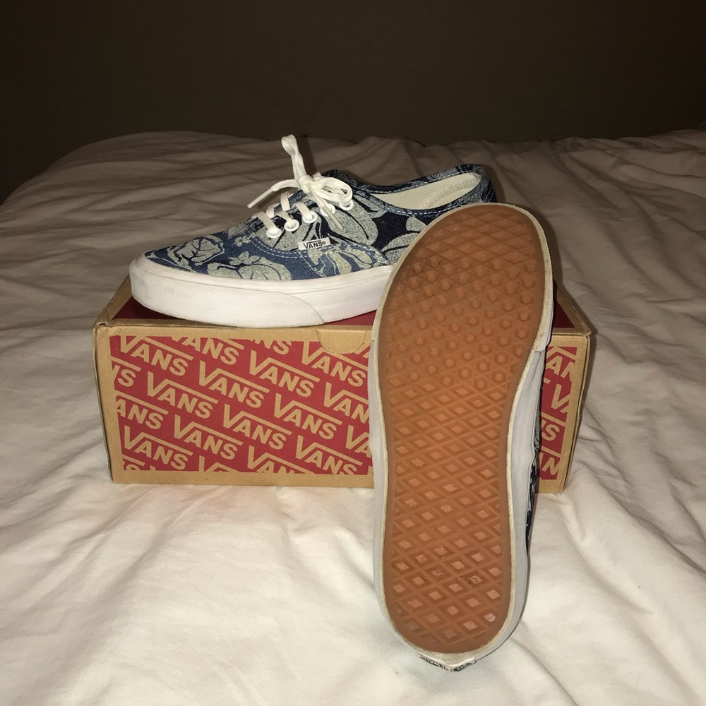 Vans authentic